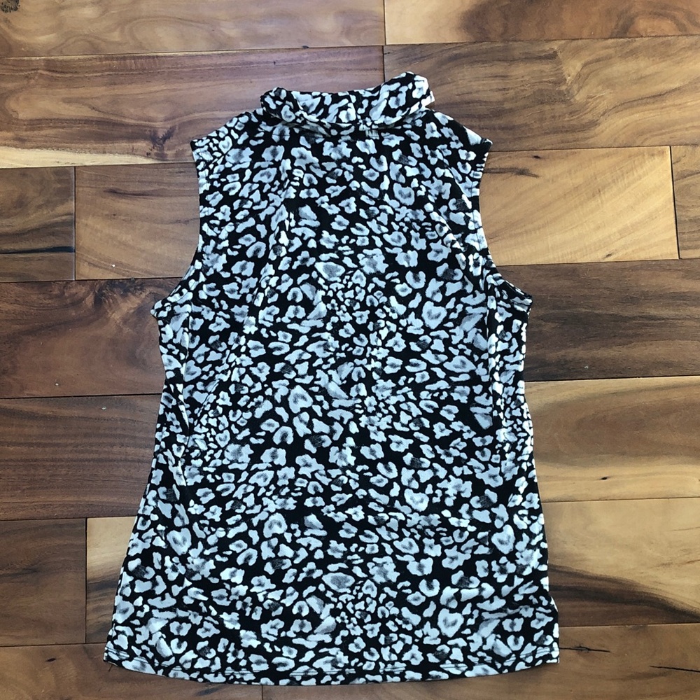 CeCe Black and White Leopard Print Sleeveless Blouse